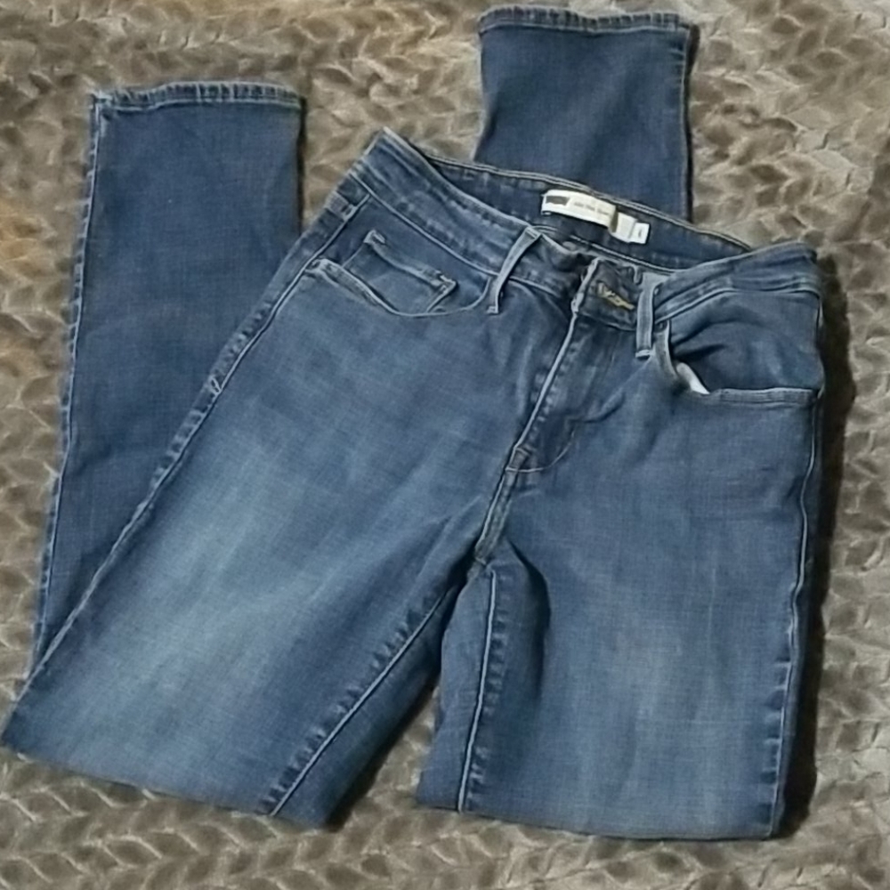 Levi  jeans